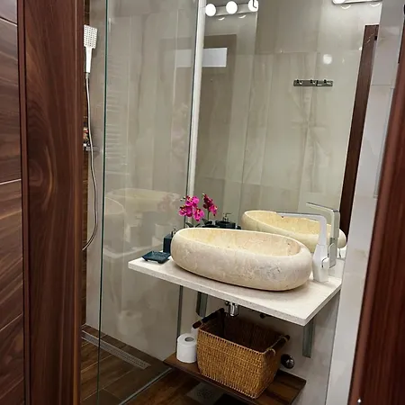 Apartamento Luksuzni Stan U Starom Gradu,parking *