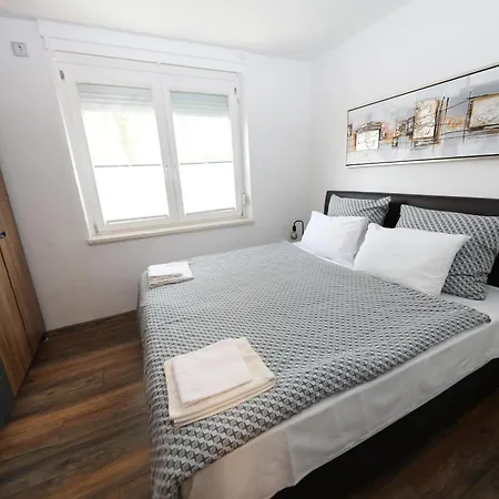 Luksuzni Stan U Starom Gradu,parking סראייבו