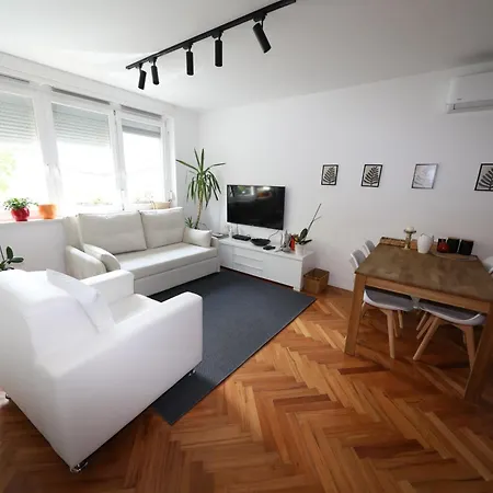 Apartamento Luksuzni Stan U Starom Gradu,parking *